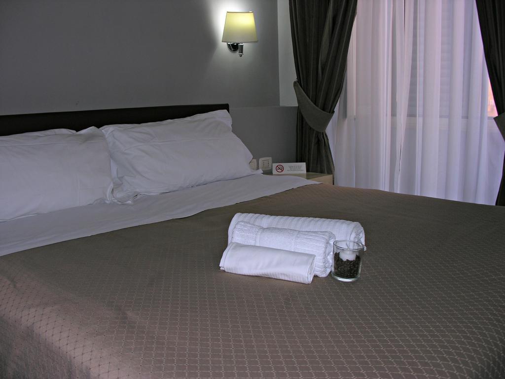 Roma Rooms Colosseum Exterior foto